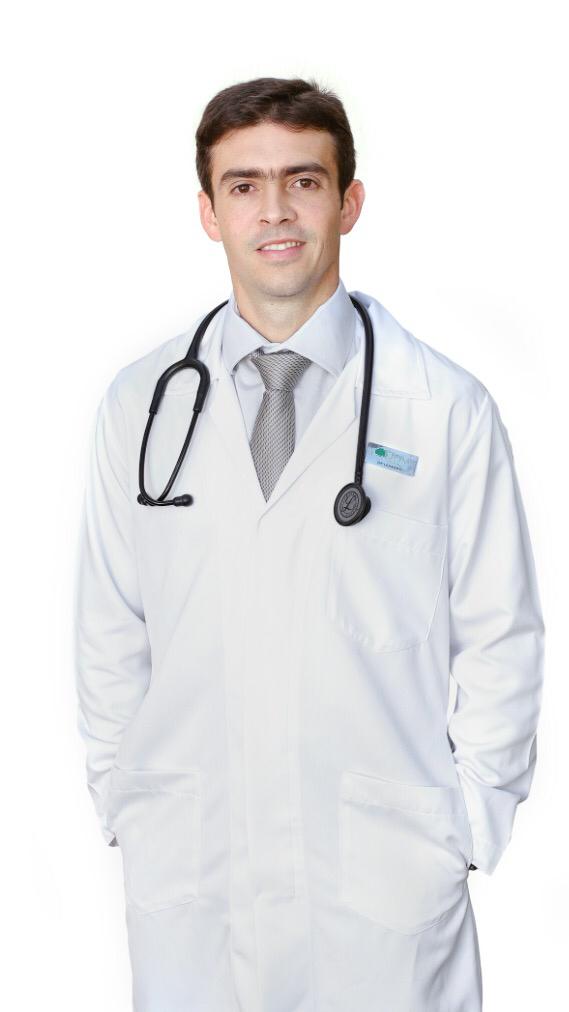 Dr. Leandro Santiago Moreira